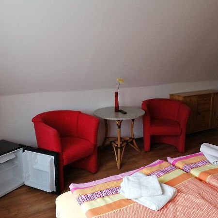 拉尔斯维克 Pension Und Bistro" Dat Olle Fischerhus"酒店 外观 照片